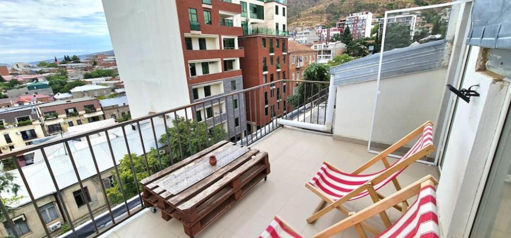 Duplex Apartment In The City Center ティビリシ エクステリア 写真
